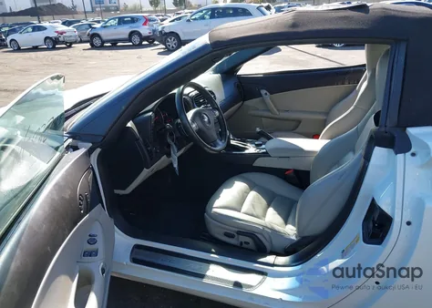 2011 Chevrolet Corvette из США, поврежденный, VIN 1G1YG3DW1B5102372